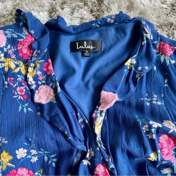 Lulu’s Ruffle Floral Wrap Dress Size Small - Picture 3 of 6